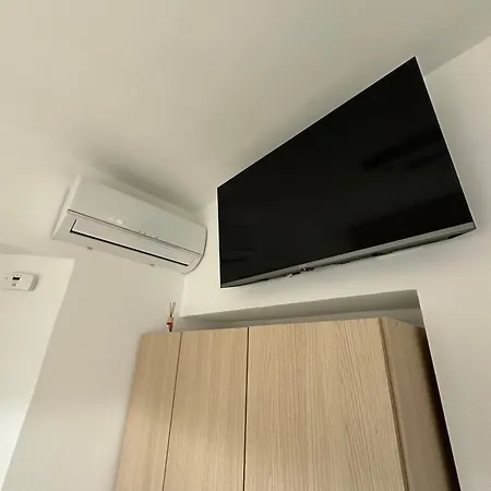 A Little Modern House-3